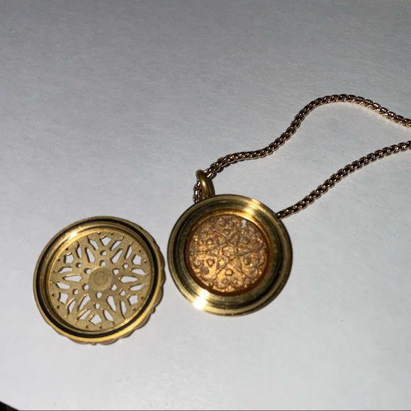 Origami Owl Round Living Locket Necklace Modolody Diffuser - Picture 2 of 11